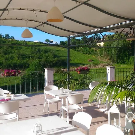 Tenuta Della Guardia 3*