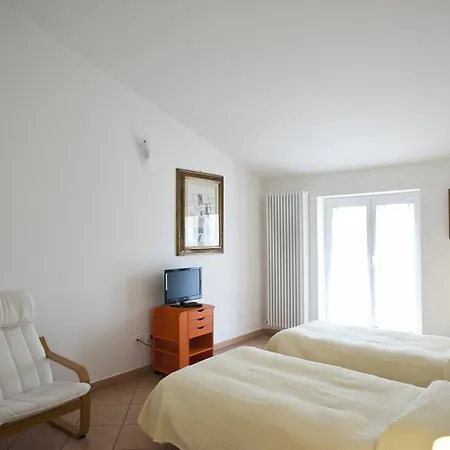Tenuta Della Guardia Hotel